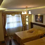 Blue Aparthotel